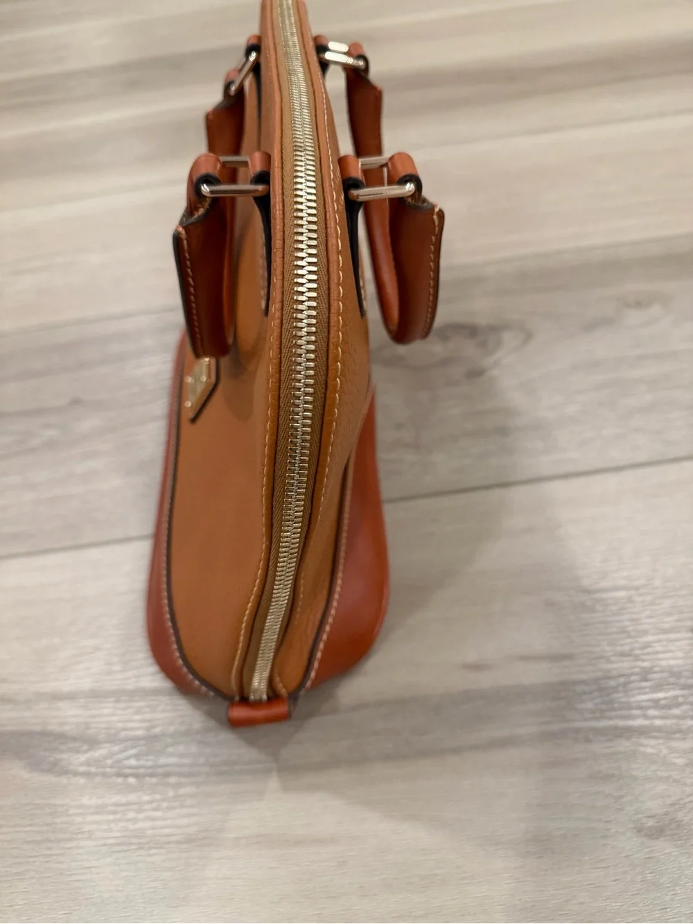 Dooney & Bourke Pebble Grain Small Zip Satchel In Caramel